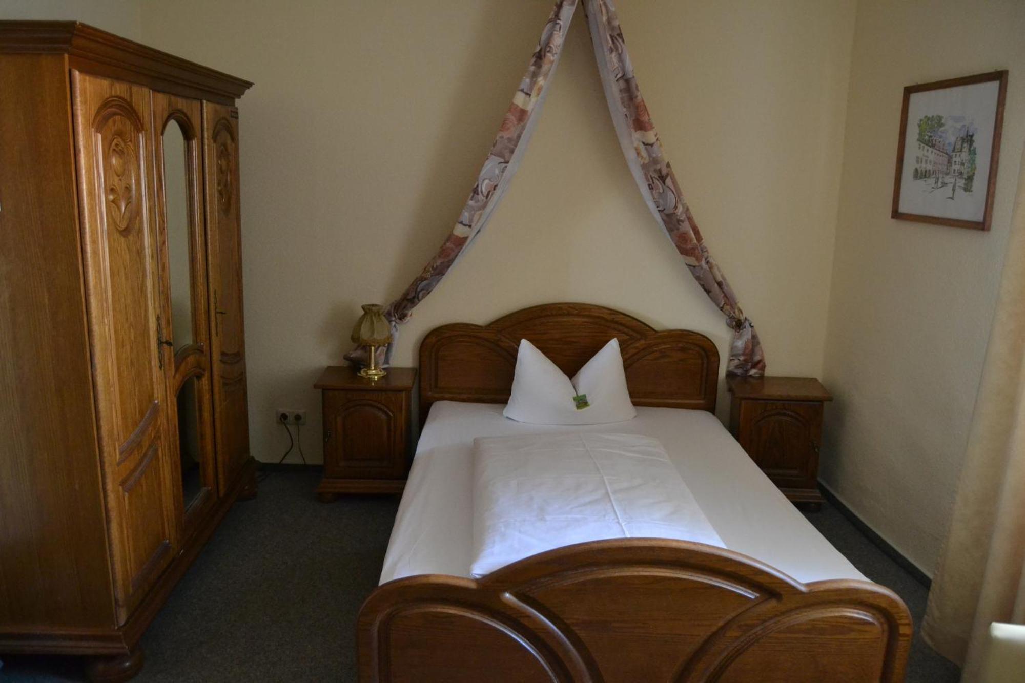 Hotel Anker Saalfeld Saale 객실 사진